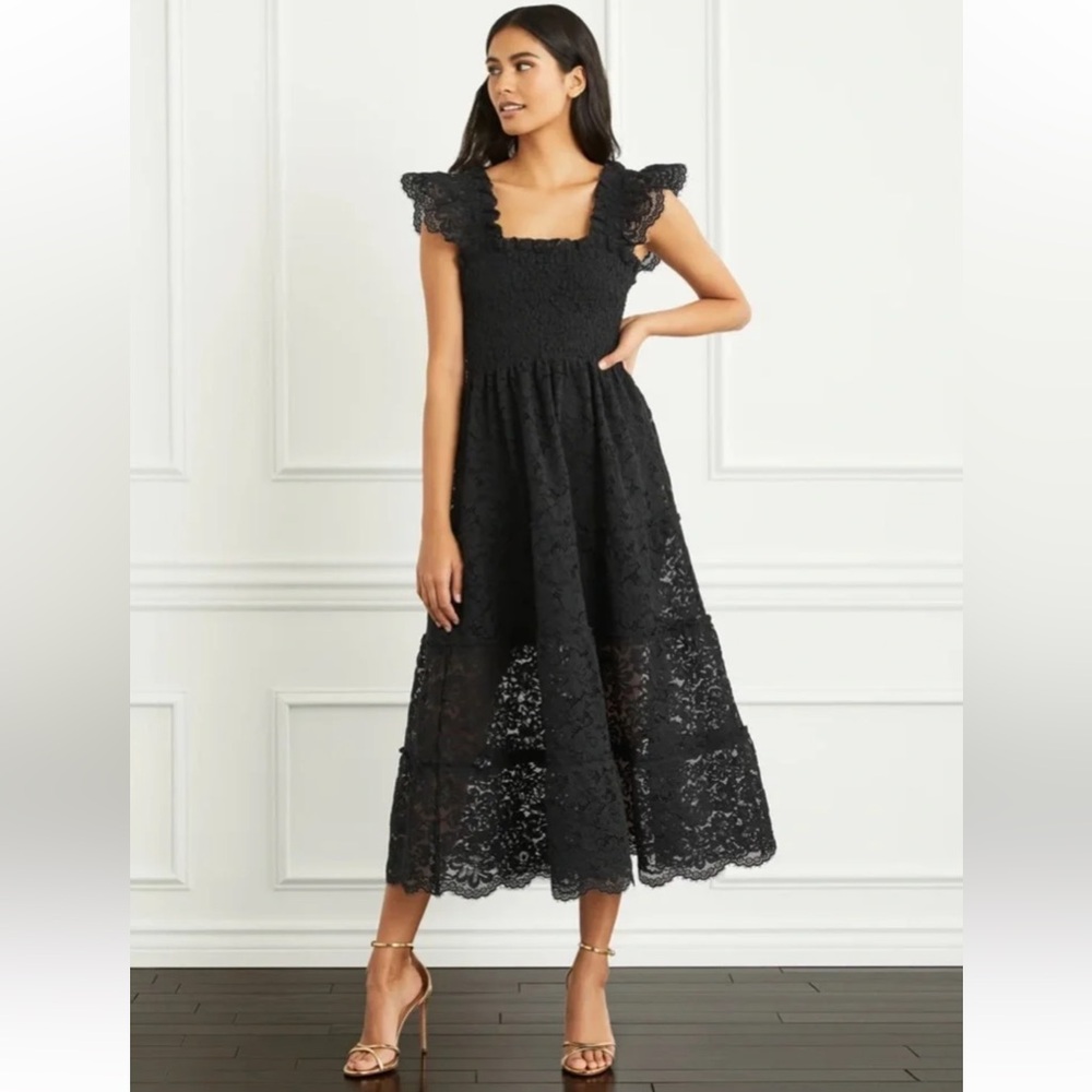 Hill House Collector’s Edition Black Lace Ellie Nap Dress-XS